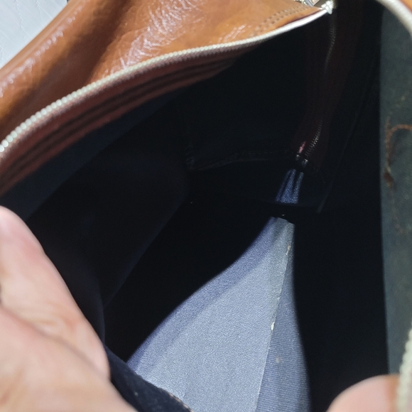 (3551) Brown Travel Bag, - Picture 7 of 7